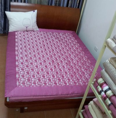 Bán Thảm trải giường Poly HQ 10504 (red)