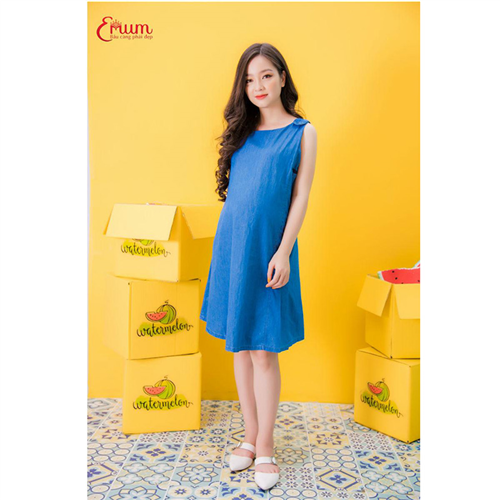 Bán Đầm bầu jean sát nách phối túi 1 bên xanh nhạt Emum