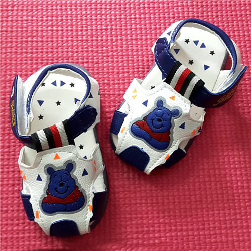 Bán Sandal bé trai mũi rọ hình gấu (9-36M)