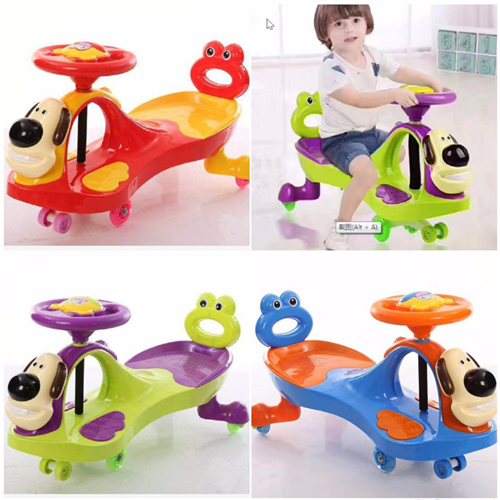 Bán Xe lắc tay có nhạc chú chó Snoopy BLK-688