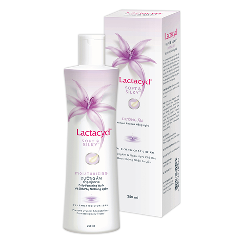 Bán Dung dịch vệ sinh phụ nữ Lactacyd Soft & Silky (250ml)
