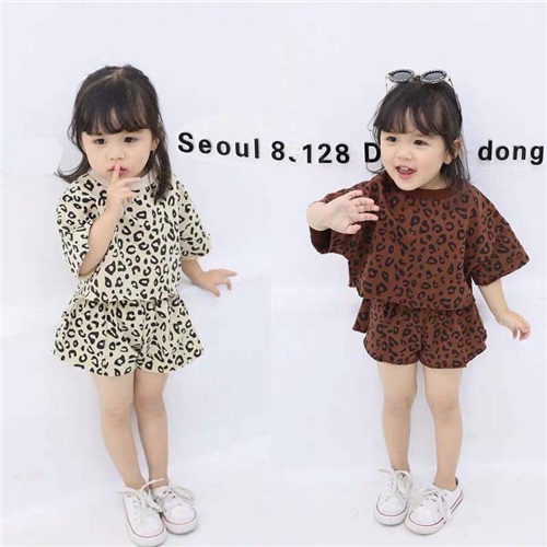 Bán Bộ quần áo croptop bé gái họa tiết da báo (1-4T)