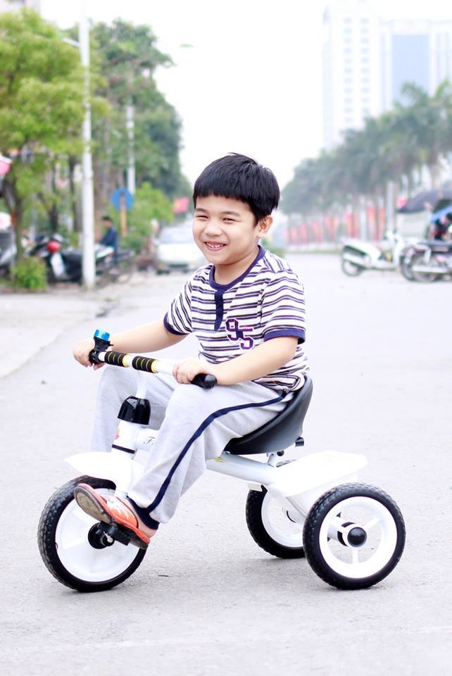 xe-3-banh-tre-em-song-long-f1
