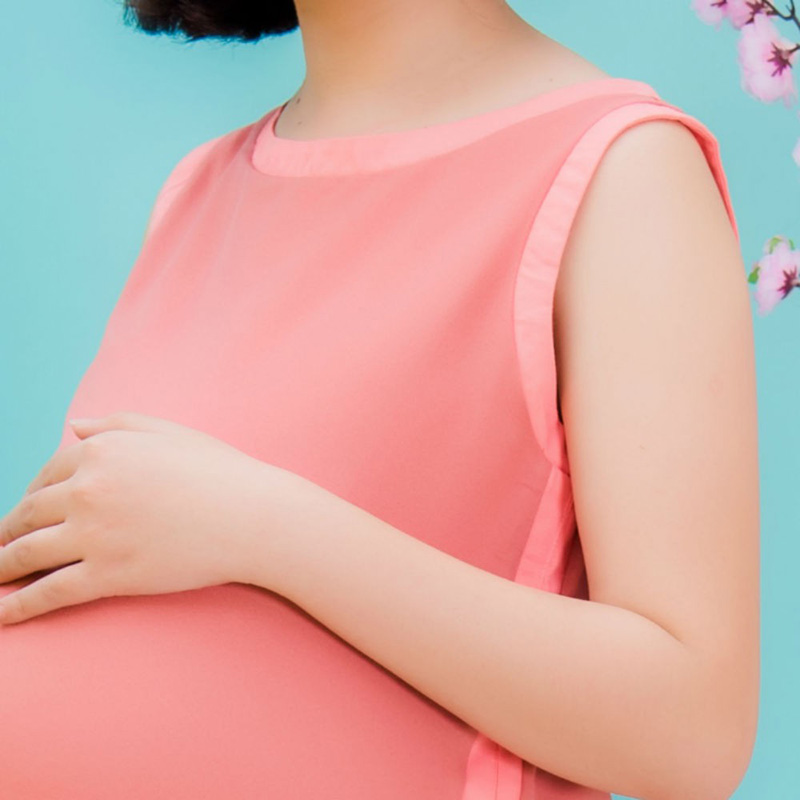 Đầm bầu suông sát nách phối viền xẻ tà hồng ruốc Emum