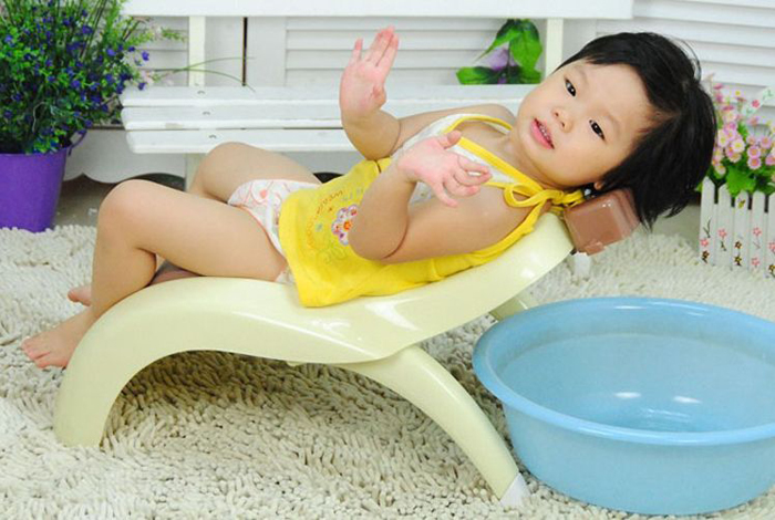Ghế gội đầu cho bé