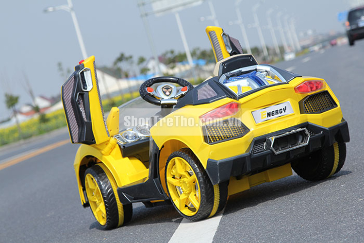 Ô tô điện trẻ em Ferrari màu vàng - WXE 8188