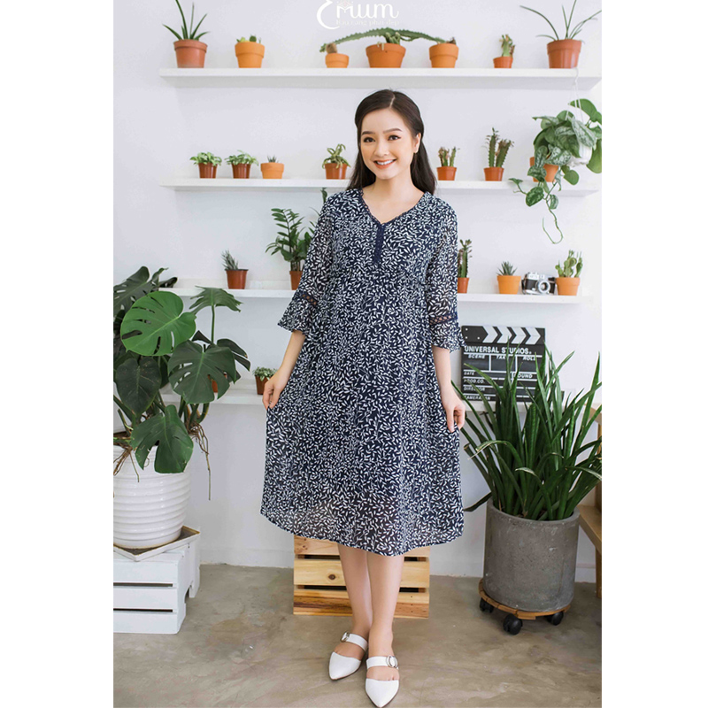 Đầm bầu von cổ tim phối ren cổ xanh đen Emum