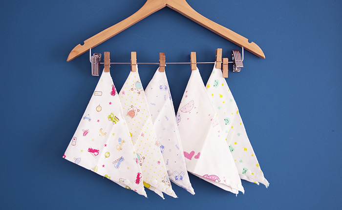 Yếm vải tam giác LUCKY TE03 (20x30cm)