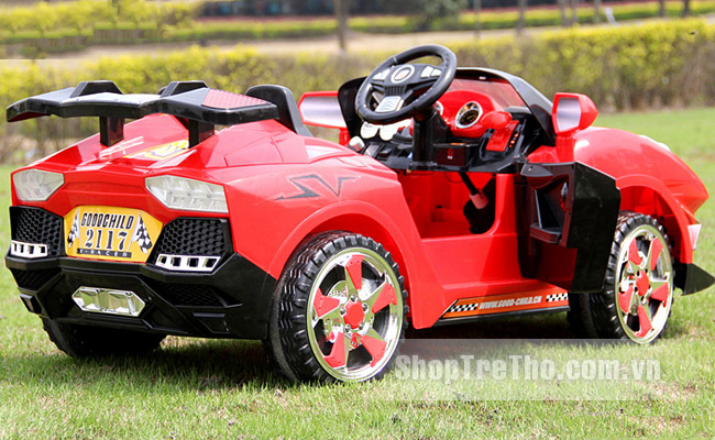 o-to-dien-tre-em-2117-lamborghini