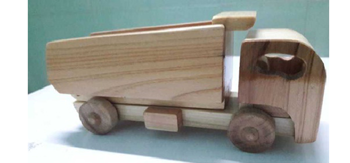 do-choi-go-mo-hinh-xe-ben