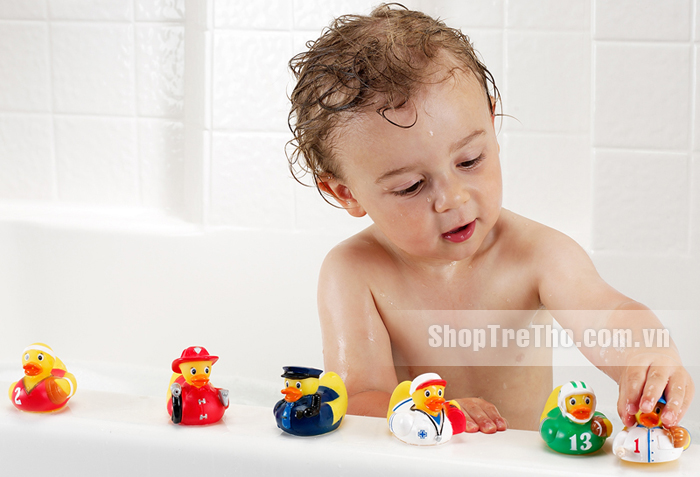 Đồ chơi bồn tắm Munchkin 10262 hình vịt bé trai