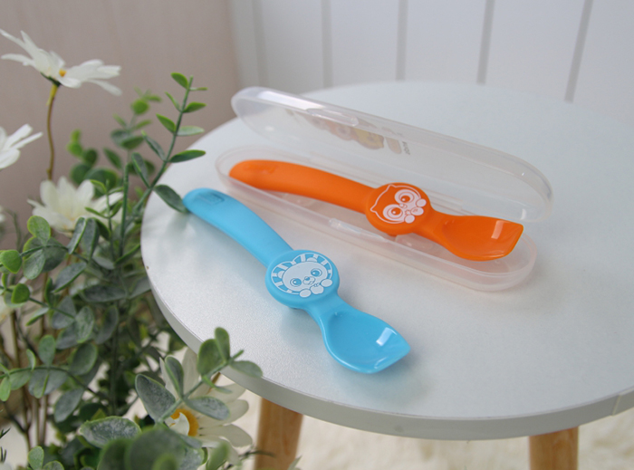 Set 2 thia an dam silicon Edison hinh cu, su tu