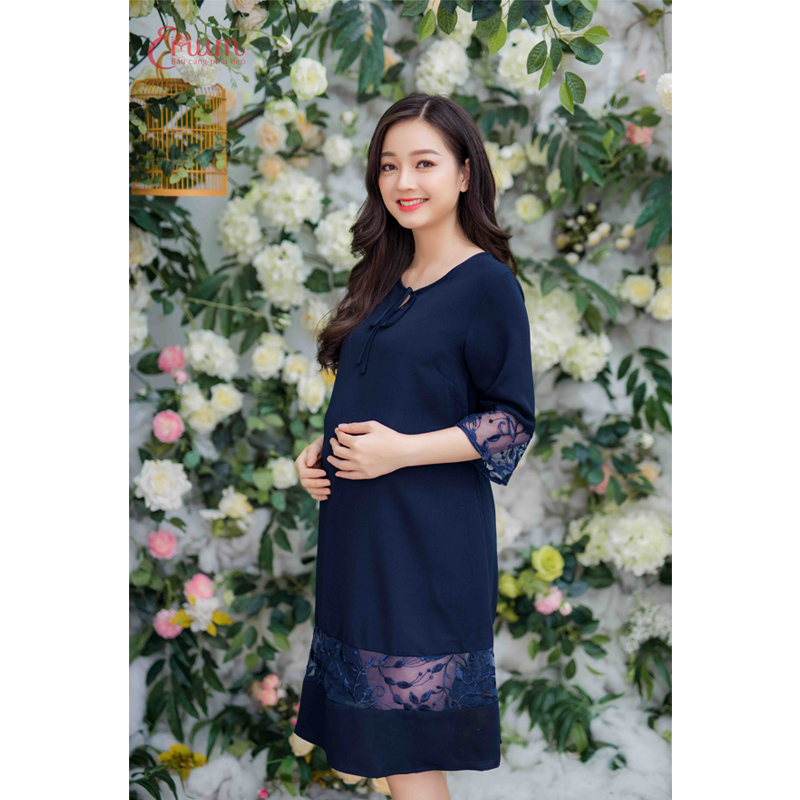 Đầm bầu cổ tròn phối ren tay đen Emum