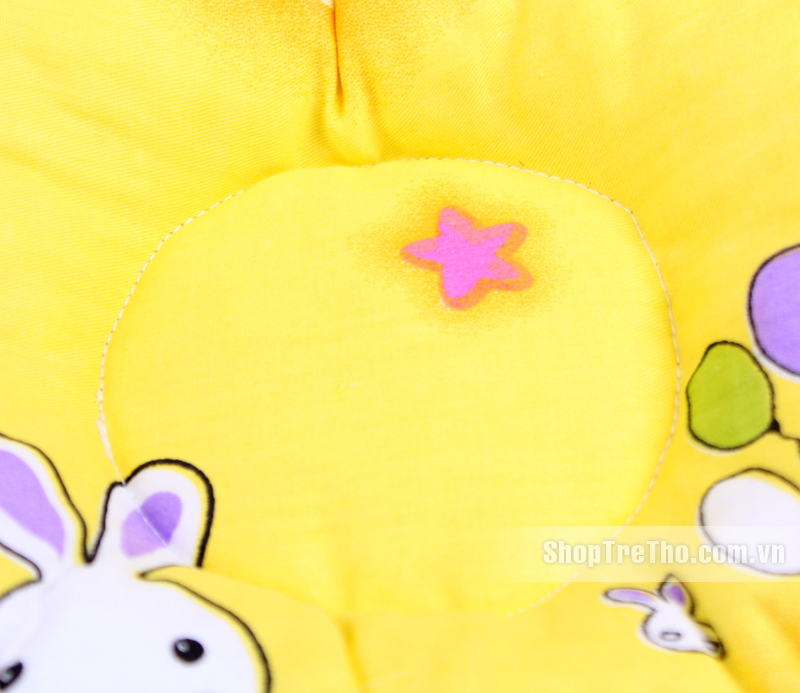 Gối lõm cho em bé Thủy Tiên