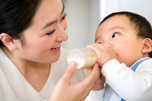 Bộ cọ rửa bình sữa và núm ti không BPA Upass UP7001C