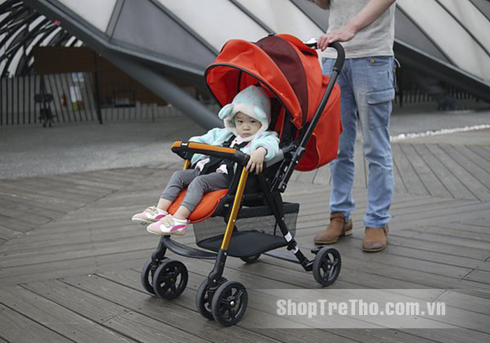 Xe đẩy Combi Urban Walker Lite UR - 300C