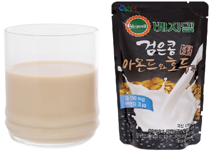 Sữa đậu đen hạnh nhân óc chó Vegemil 190ml (túi) 