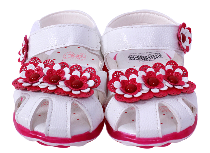 giay-sandal-mui-ro-cho-be-gai