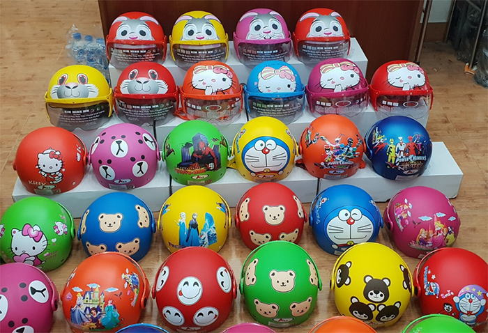 Mũ bảo hiểm trẻ em có kính Tin Tin
