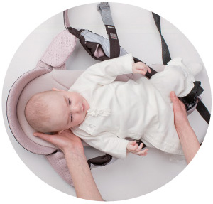Địu Combi Nina 4 cách Magical Compact Fast