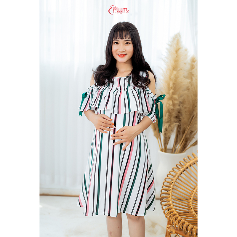 Đầm bầu xẻ vai xếp ly ngực Emum