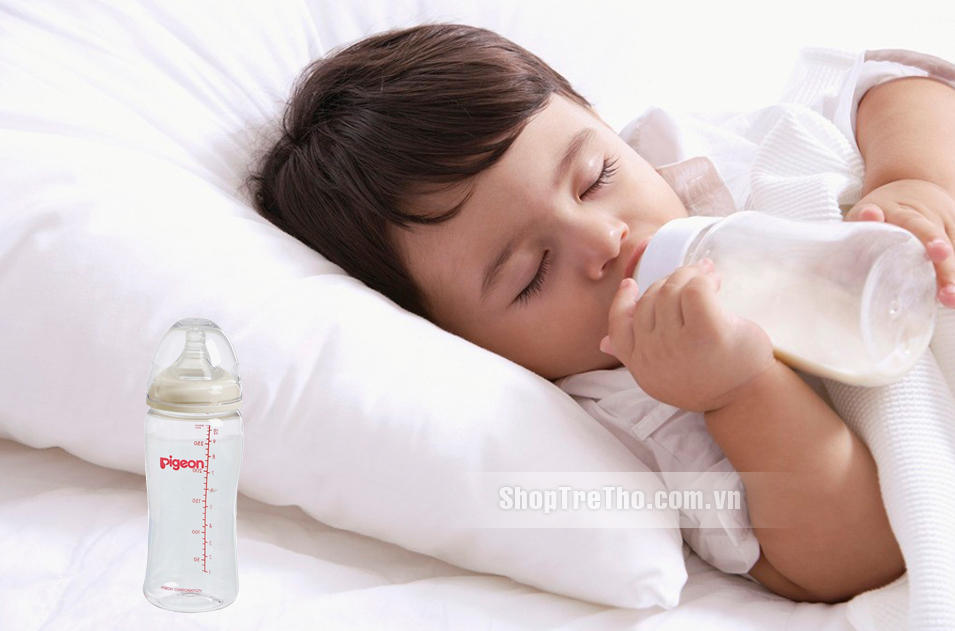 Bình sữa Pigeon cổ rộng 300ml sử dụng núm vú nhu động