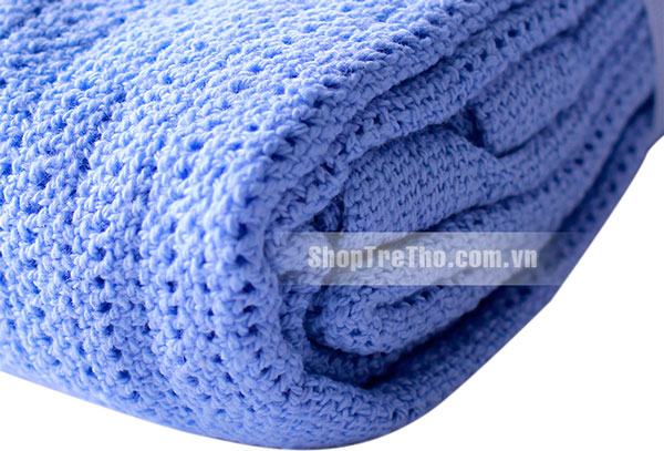 Chăn có cấu trúc các sợi cotton đan kiểu mắt lưới vào với nhau