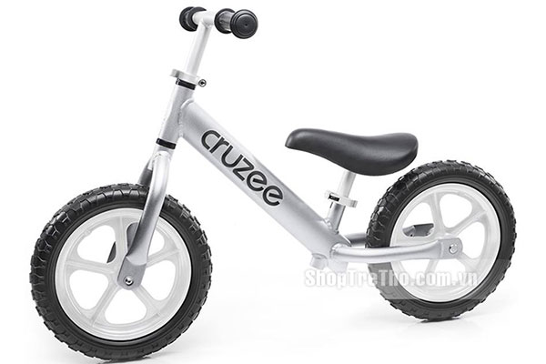 xe thăng bằng cruzee màu trắng