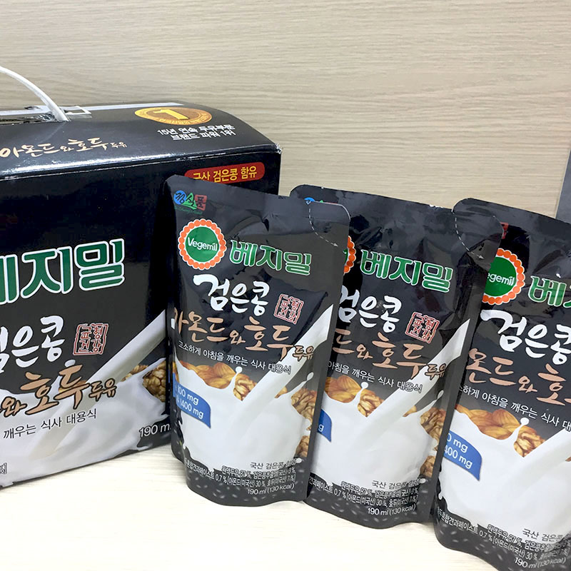 Sữa đậu đen óc chó hạnh nhân Hàn Quốc (195ml) 4