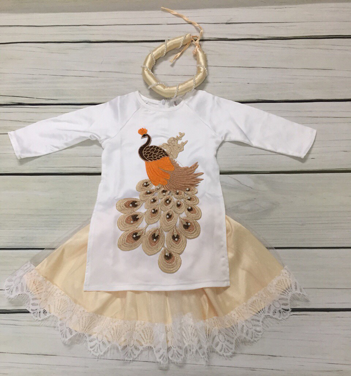 Bộ áo dài hình chim Công kèm mấn (2-7T)