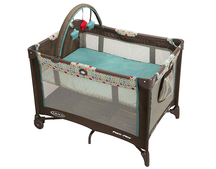 Giường cũi trẻ em Graco PNP Base Twister 9G04TWS