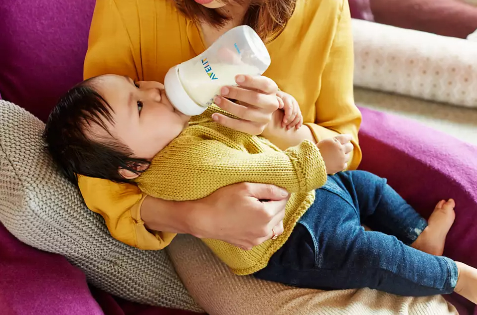 Bình sữa Avent PP mô phỏng tự nhiên 330ml SCF696.13 (đơn)
