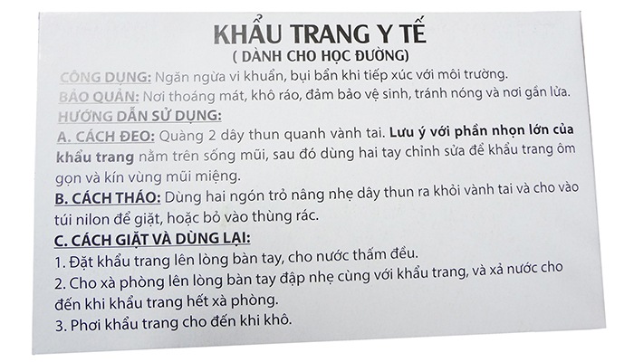 Khau trang y te cho be