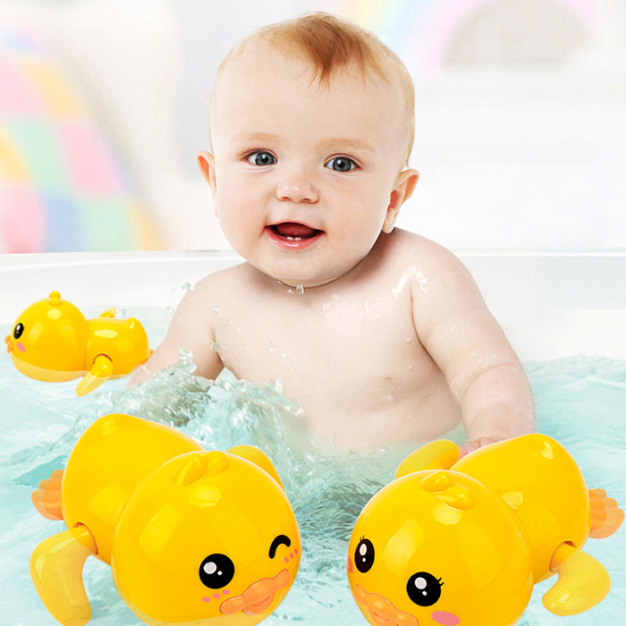 Đồ chơi vặn cót vịt biết bơi cho bé