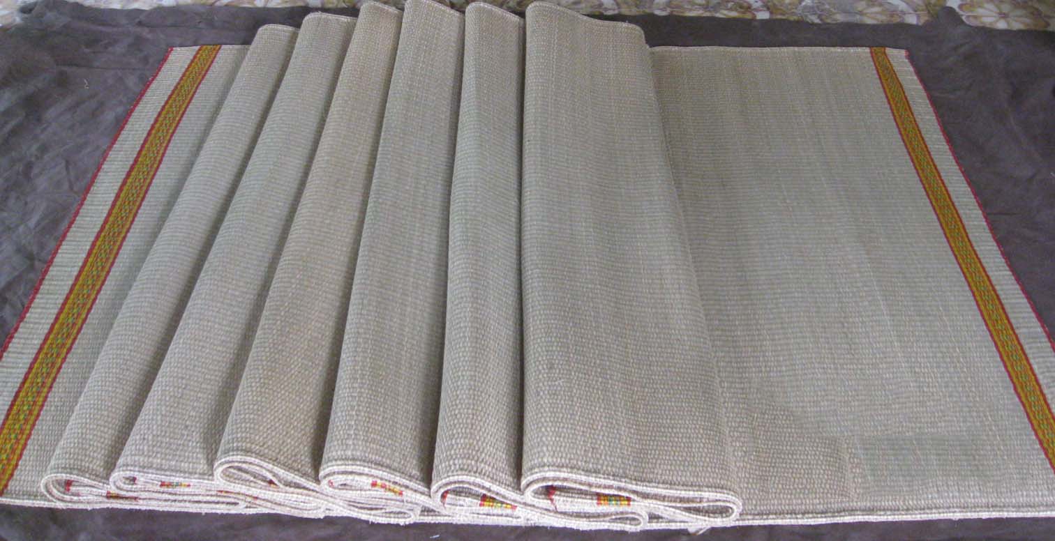 Chiếu cói Nga Sơn L2 60 x 90cm cho bé