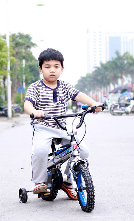 Xe đạp trẻ em Stitch JK903 dáng thể thao cho trẻ