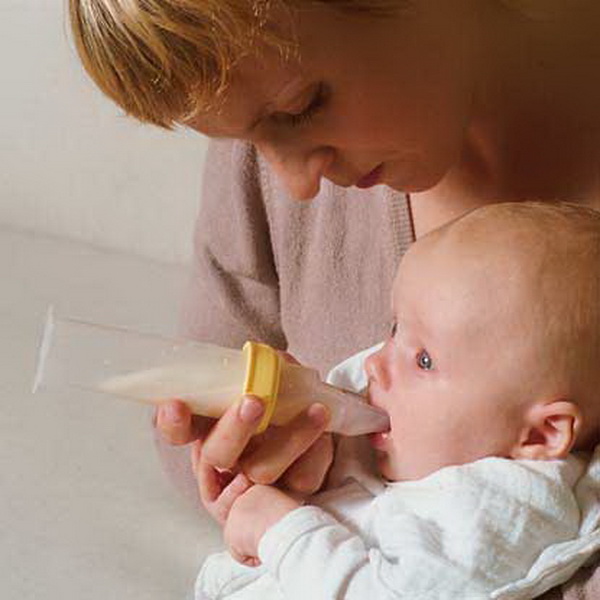 Bình sữa Medela cho trẻ bú yếu, hở hàm ếch
