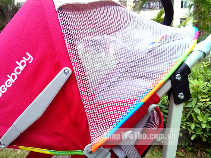 Xe đẩy Seebaby S02-1 nhỏ gọn khi đi du lịch