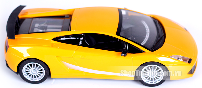 /xe-o-to-dieu-khien-tu-xa-porsche-2013-