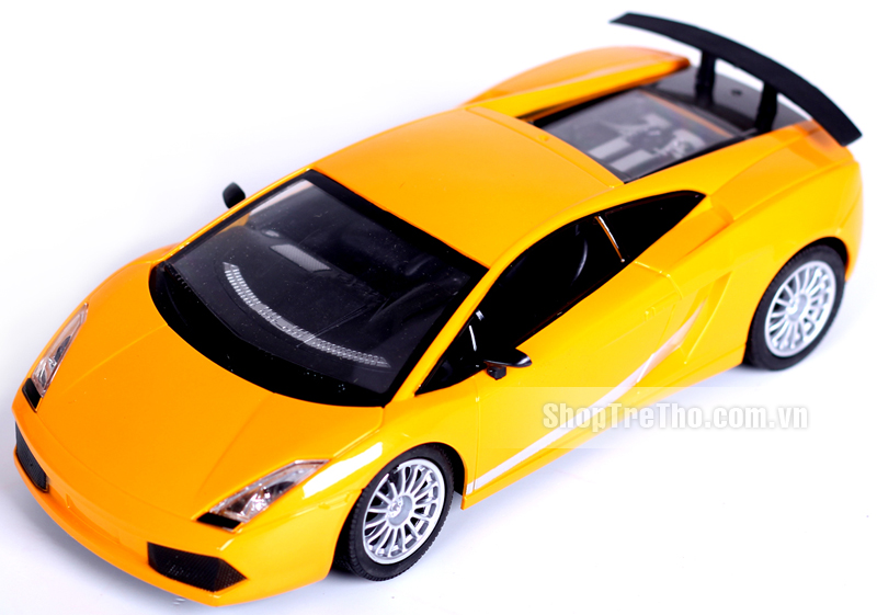xe-o-to-dieu-khien-tu-xa-porsche-2013