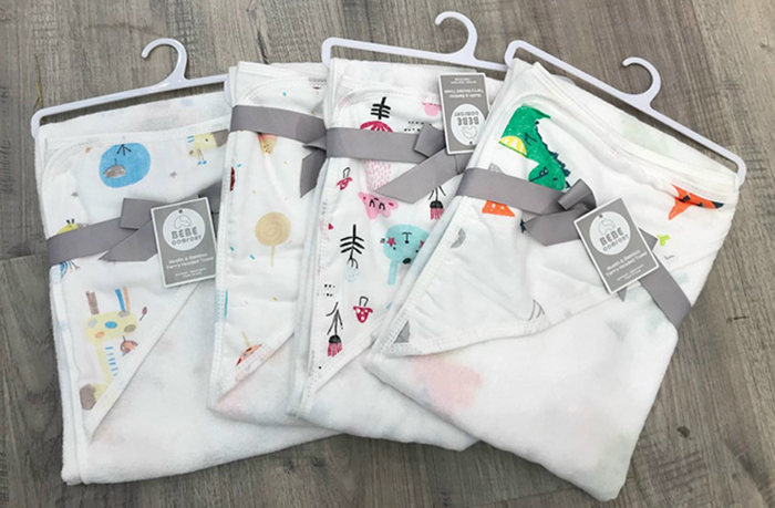 Khan choang xo in hinh Bebe comfort