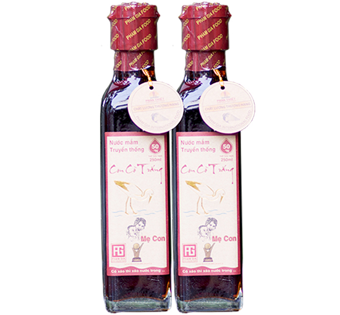 Hộp 6 chai nước mắm nhĩ Con Cò Trắng 50 độ đạm 250ml