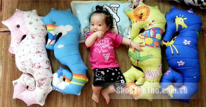 Gối ôm cá ngựa cho bé