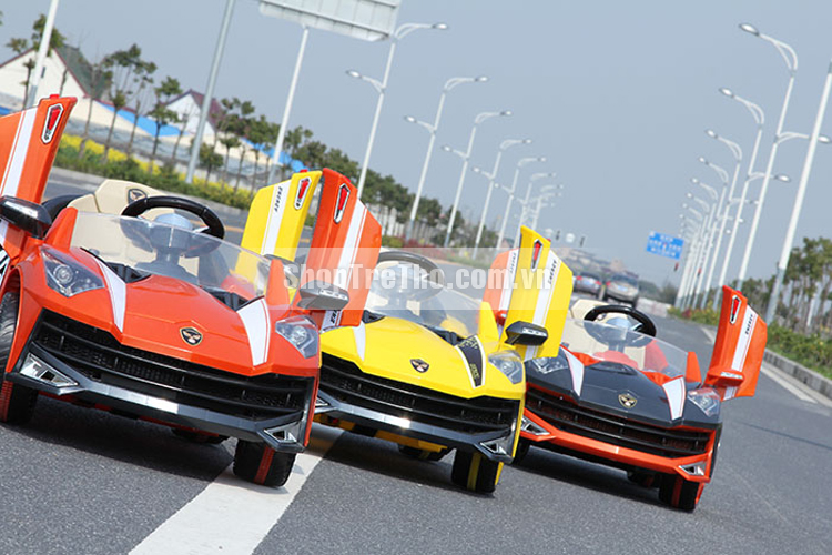 Ô tô điện trẻ em Ferrari màu vàng - WXE 8188
