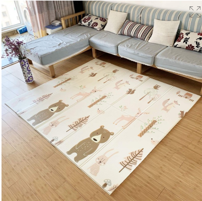 Thảm xốp XPE gấp gọn Royalcare MAT-09 hình gấu cáo (180*200)