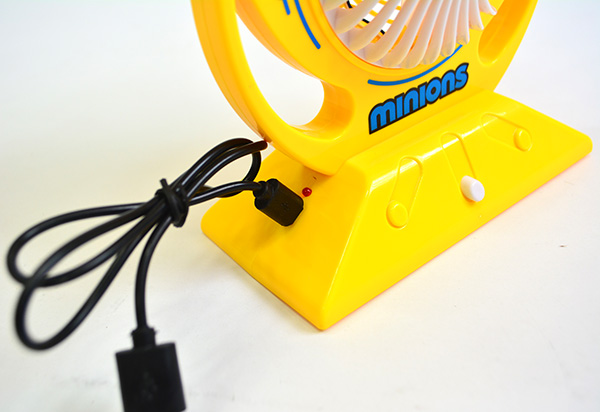 Quạt 3 cánh cho bé 8841