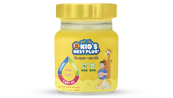 Nuoc yen Kid's Nest Plus+ huong dau (Loc 6 lo)