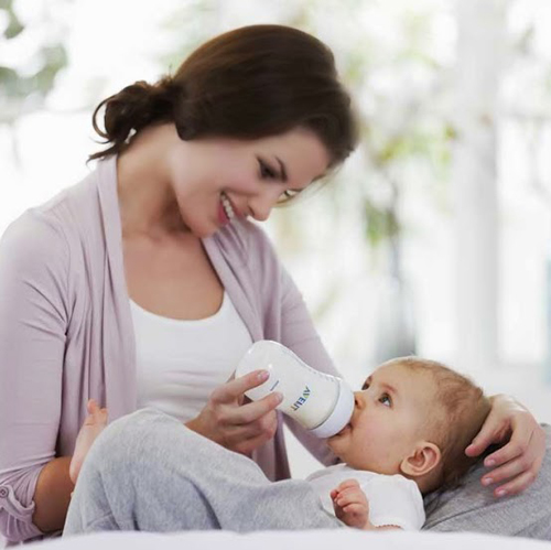 Núm ty avent tự nhiên số 2 cho bé từ 3-6 tháng