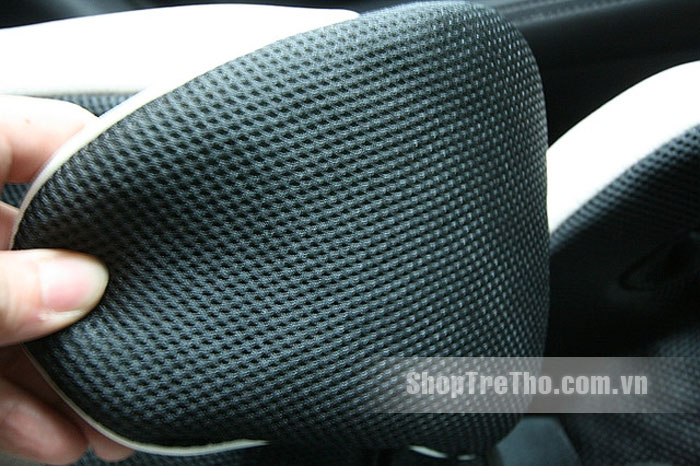 Ghế ngồi ô tô Joytrip màu đen - Combi