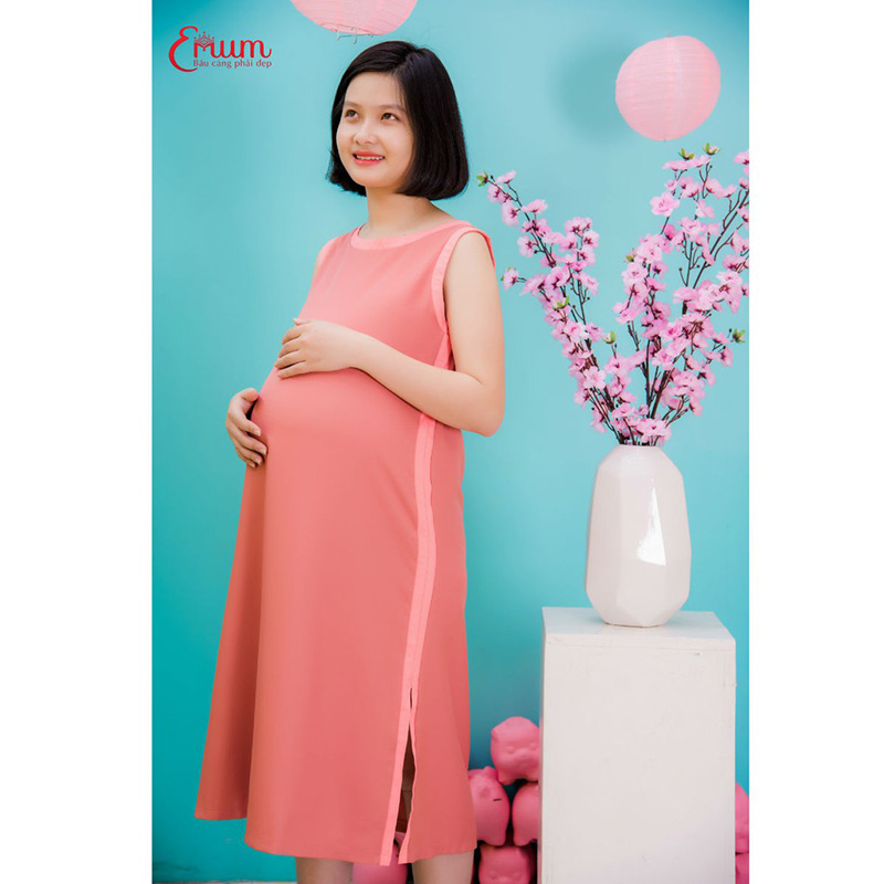 Đầm bầu suông sát nách phối viền xẻ tà hồng ruốc Emum